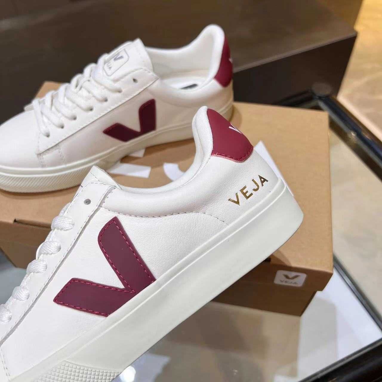 Veja Trampki Białe buty