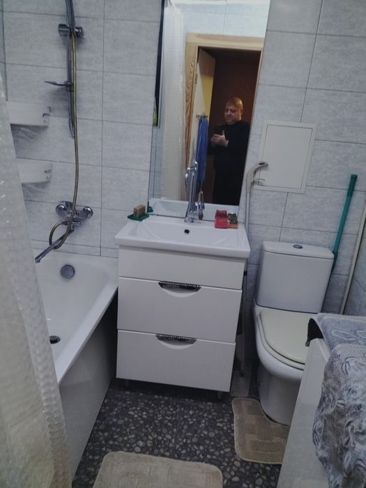 Задам большую однокомнатную квартиру на Дружбе  Ул.Просвіти(Тамбовская