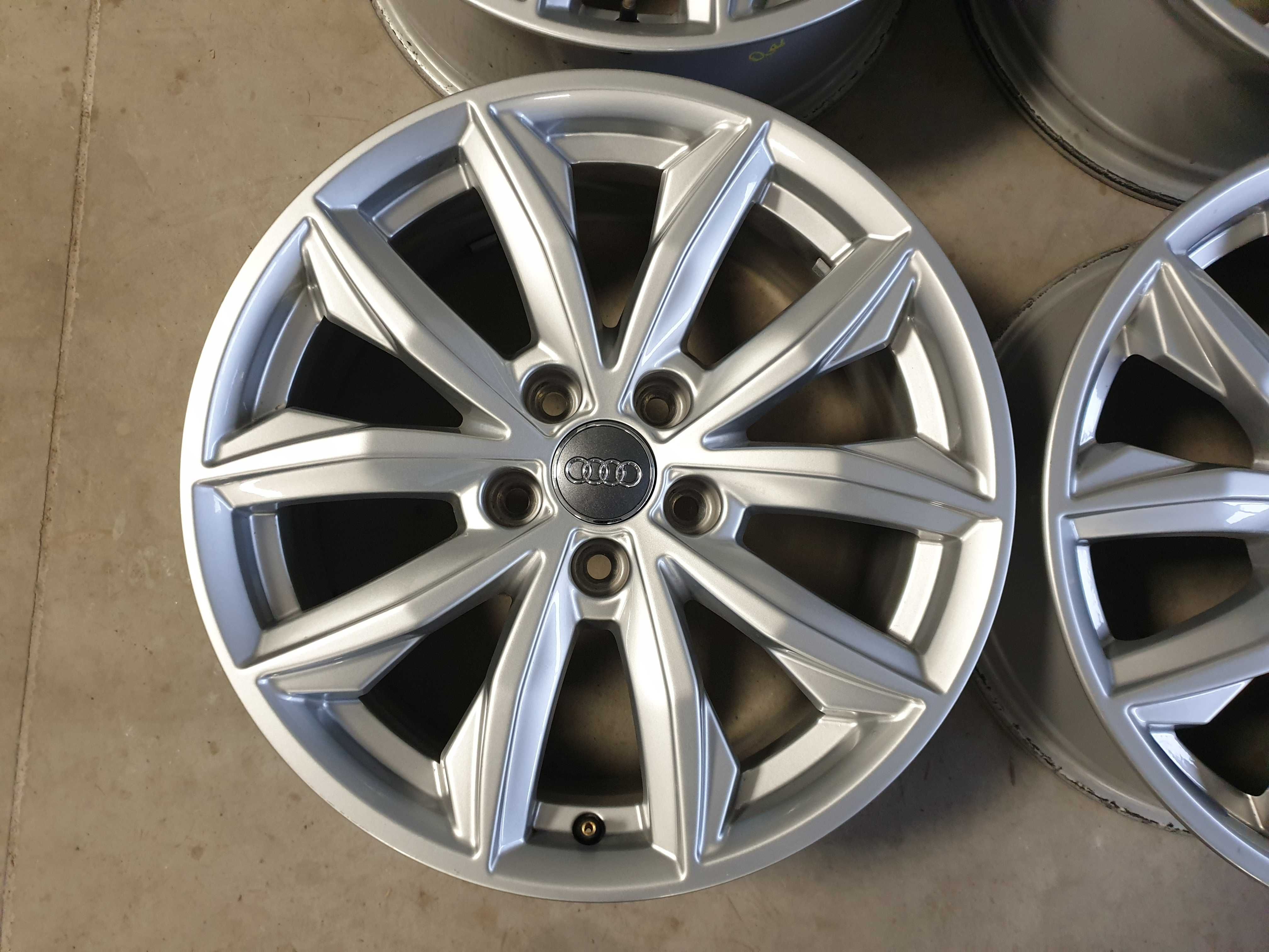 Alufelgi 17" Audi a3 8p 8V a4 b6 b7 b8 b9 a6 c6 c7 c8 Q3 Q5 5x112 slin