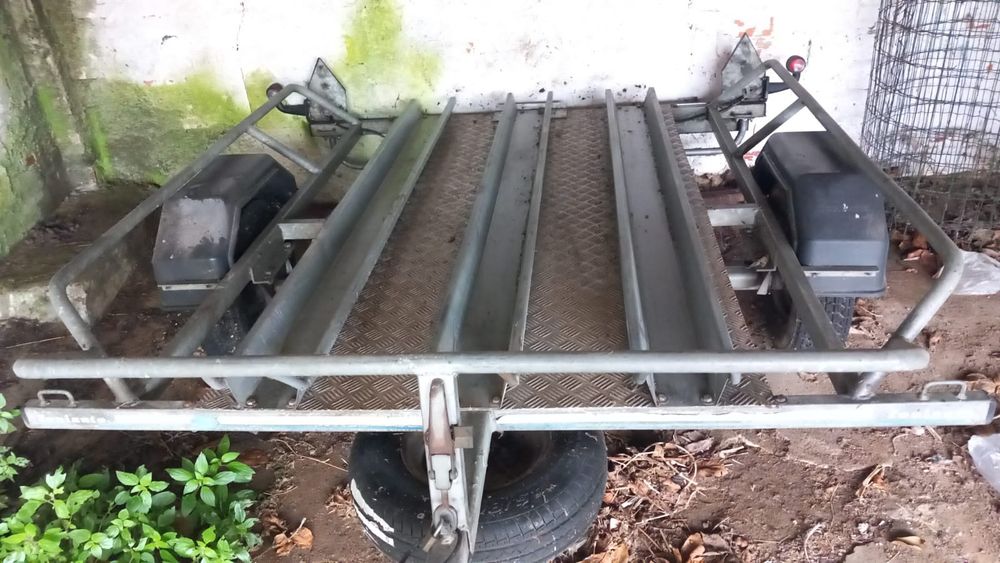Reboque para motos