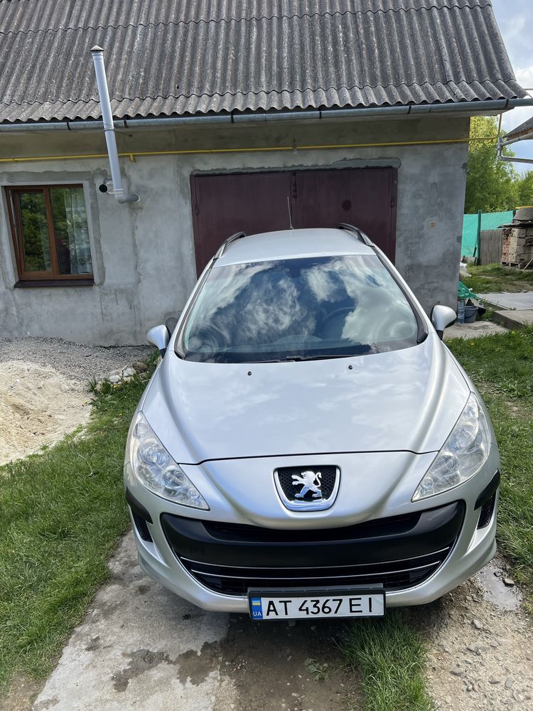 Продам пежо 308sw 2010