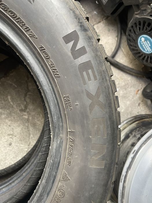 Шины 225/60 R17 Nexen б/у пара зима 6мм U6