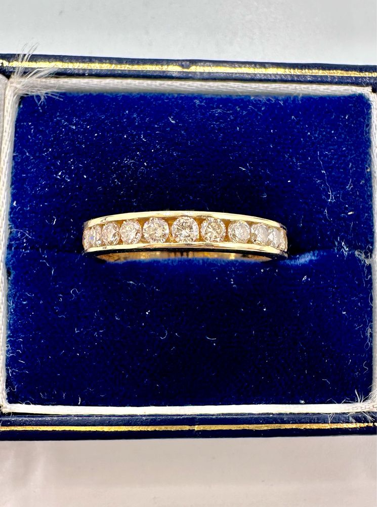 Złoty pierścionek z diamentami 0,55ct