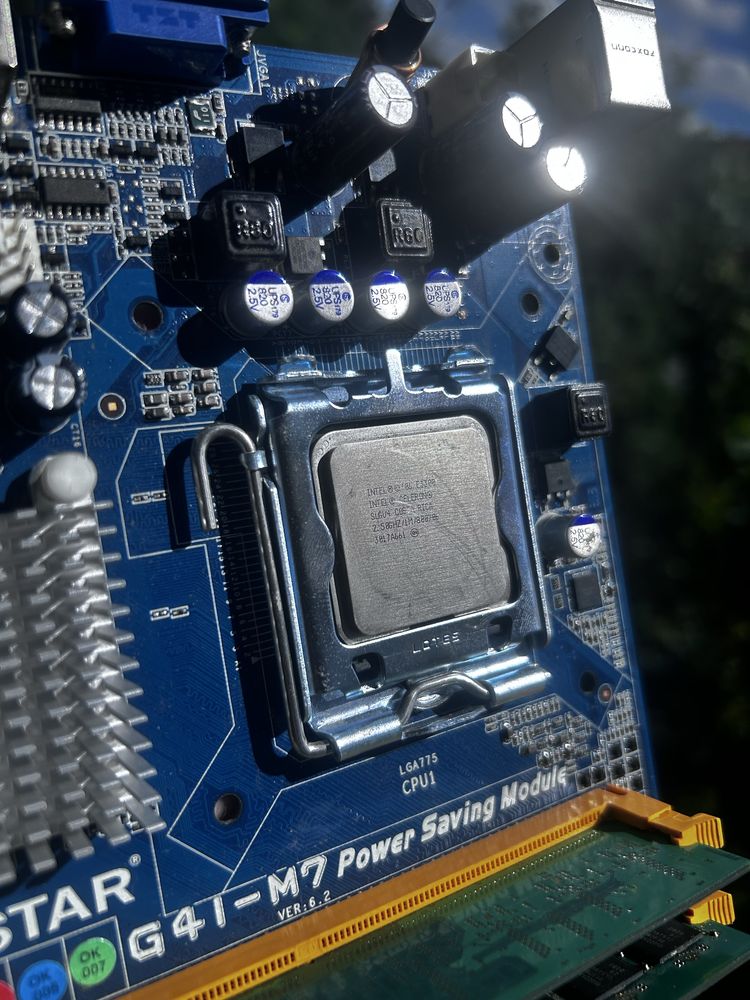 Комплект Biostar G41-M7 + Celeron E3300 + DDR2 2GB