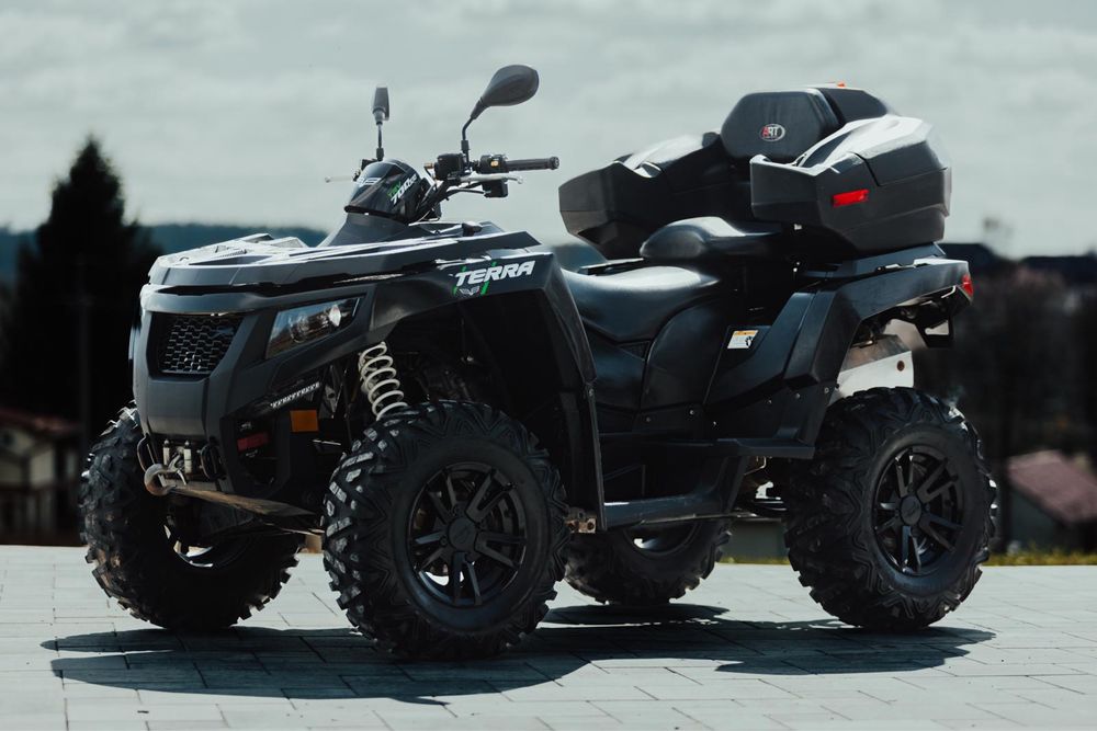 Quad Arctic cat alterra 700 long t3b 4x4 canam cf moto grizzly