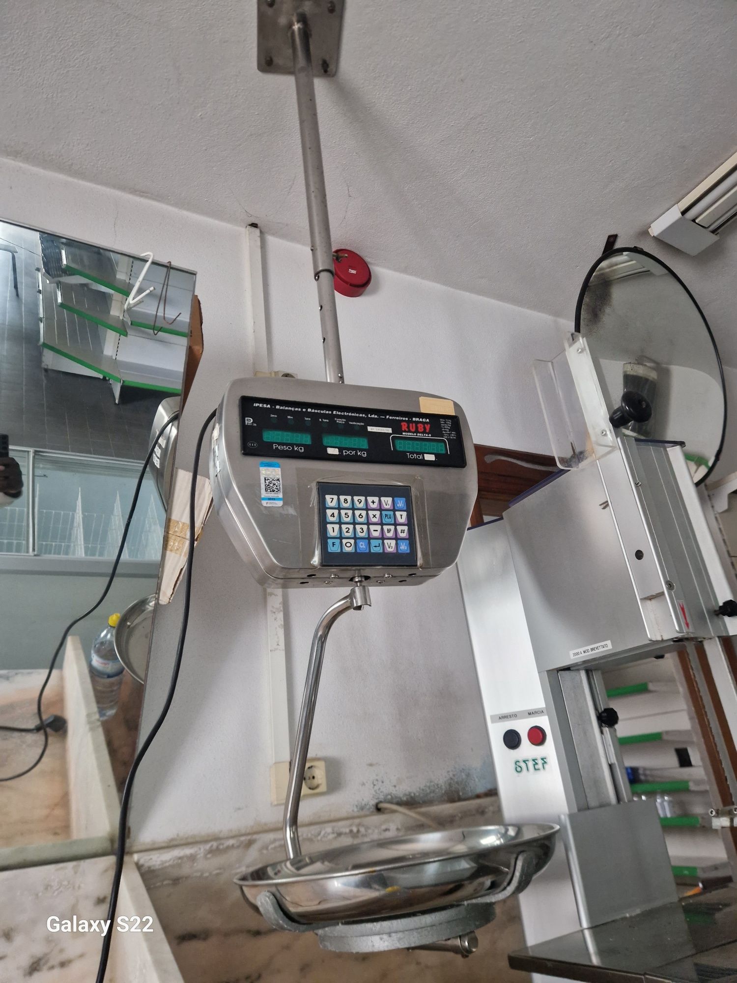 Balança a pilha e energia