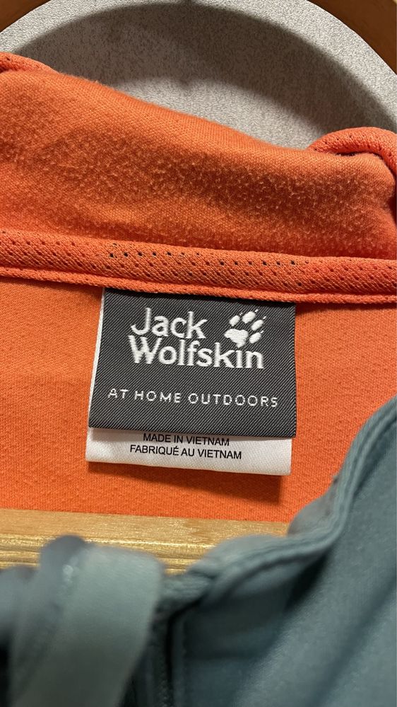 Jack Wolfskin курточка