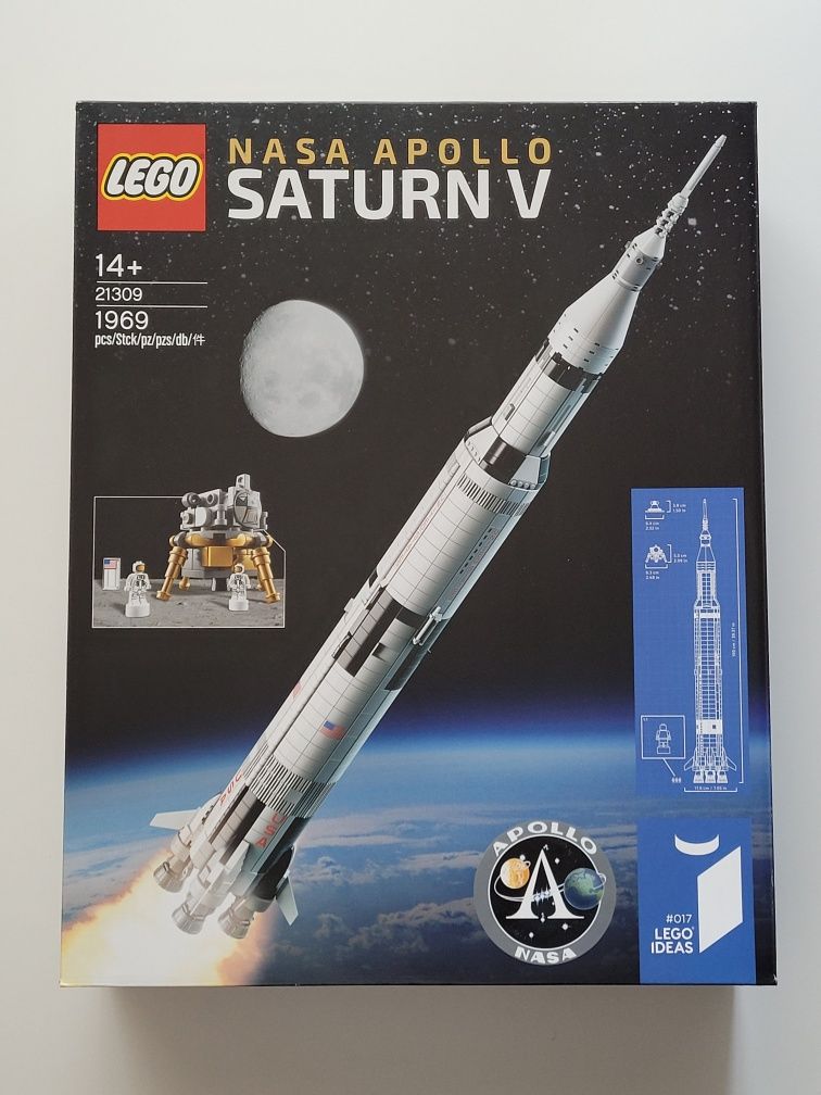 Lego  21309 NASA Apollo Saturn V