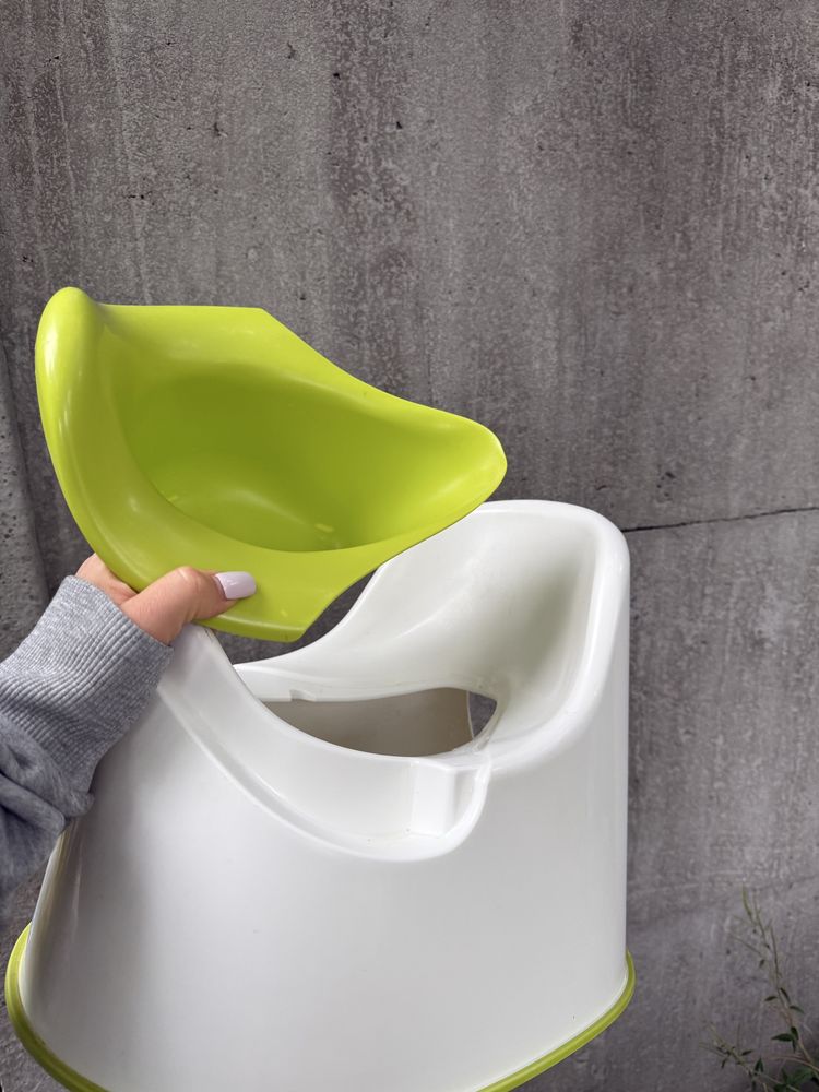 Nocnik ikea  z wyciaganym srodkiem