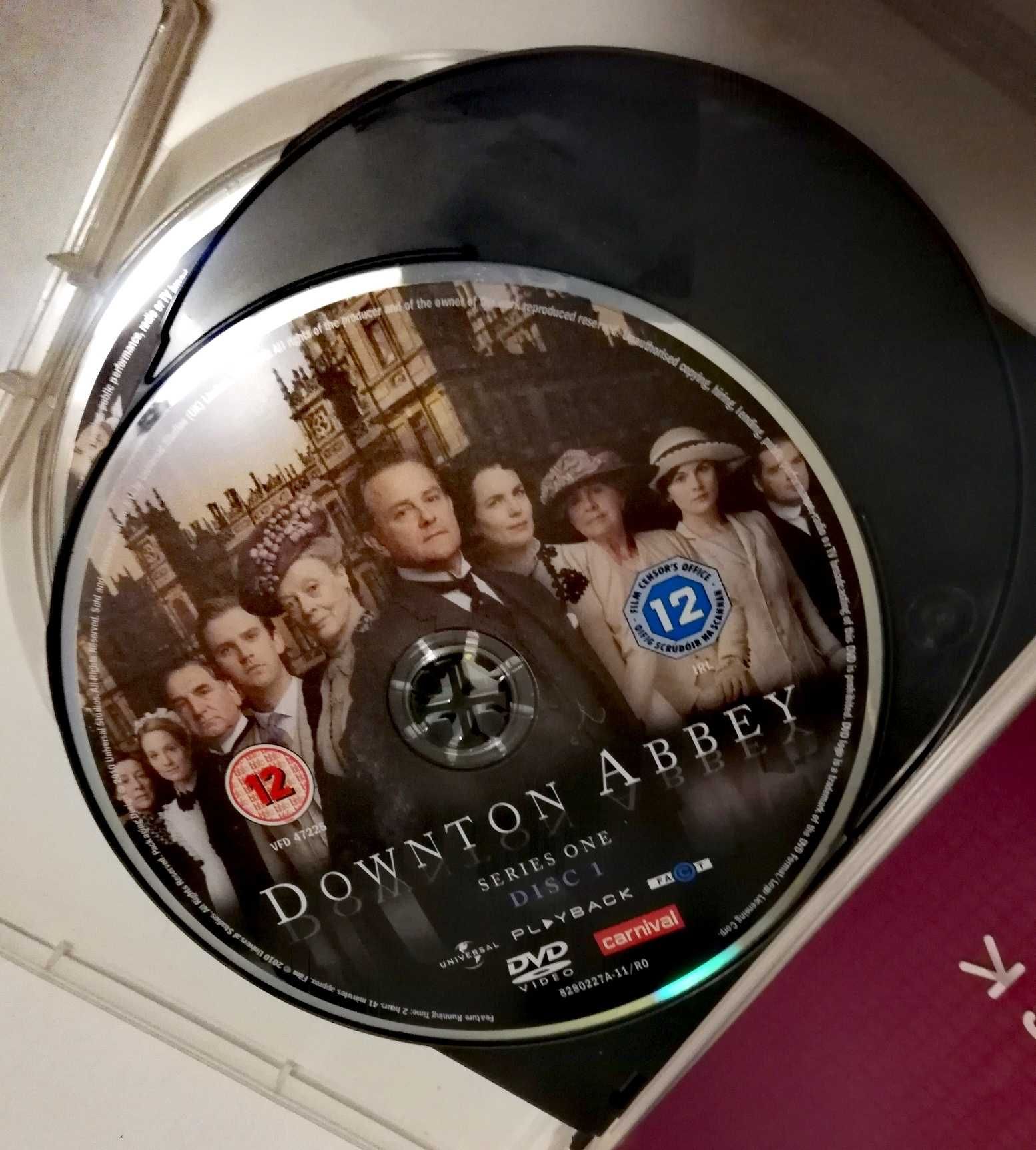 Downton Abbey sezon 1 serial ANG 3 dvd, materiały dodatkowe