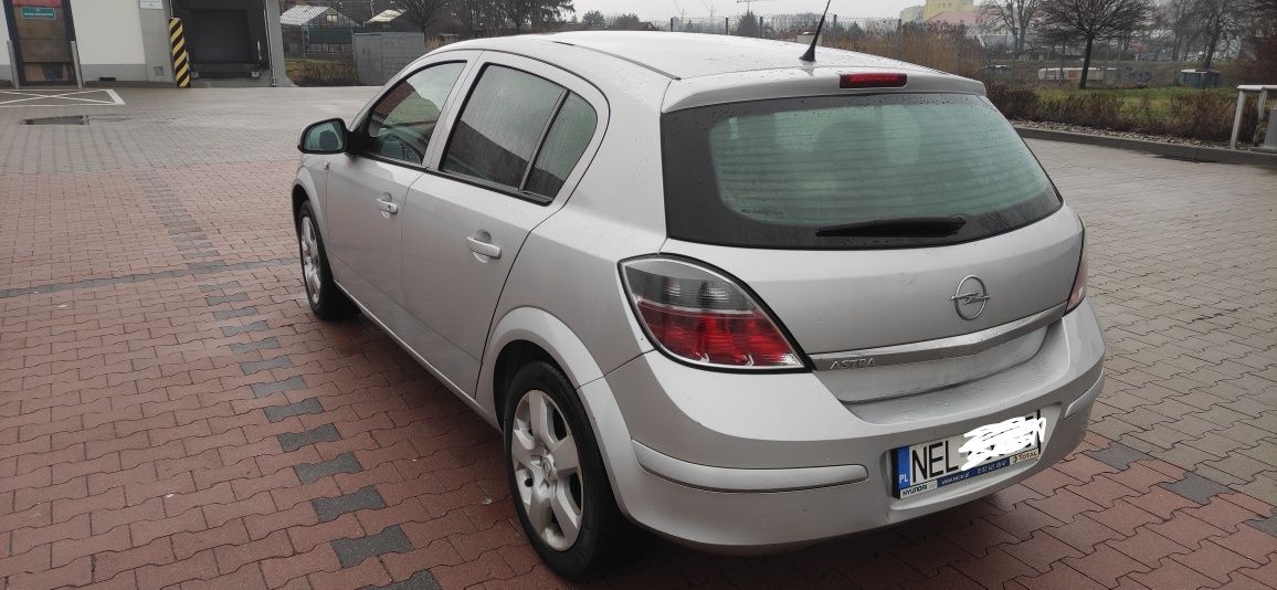 Opel Astra 1.6 LPG . Corsa 1.4 lpg