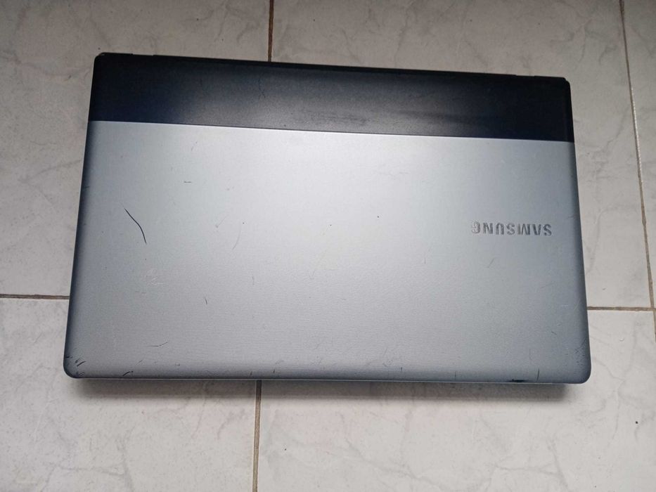 Samsung NP300E5A Intel® Core i5 i5-2450M