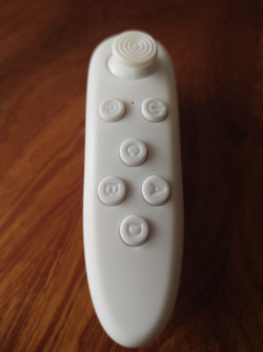 Пульт дистанційного керування VR