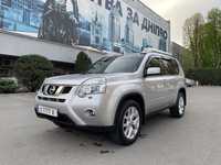 Продам автомобиль Nissan X-Trail 2012 года