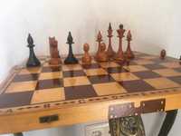 Jogo de Xadrez antigo em madeira