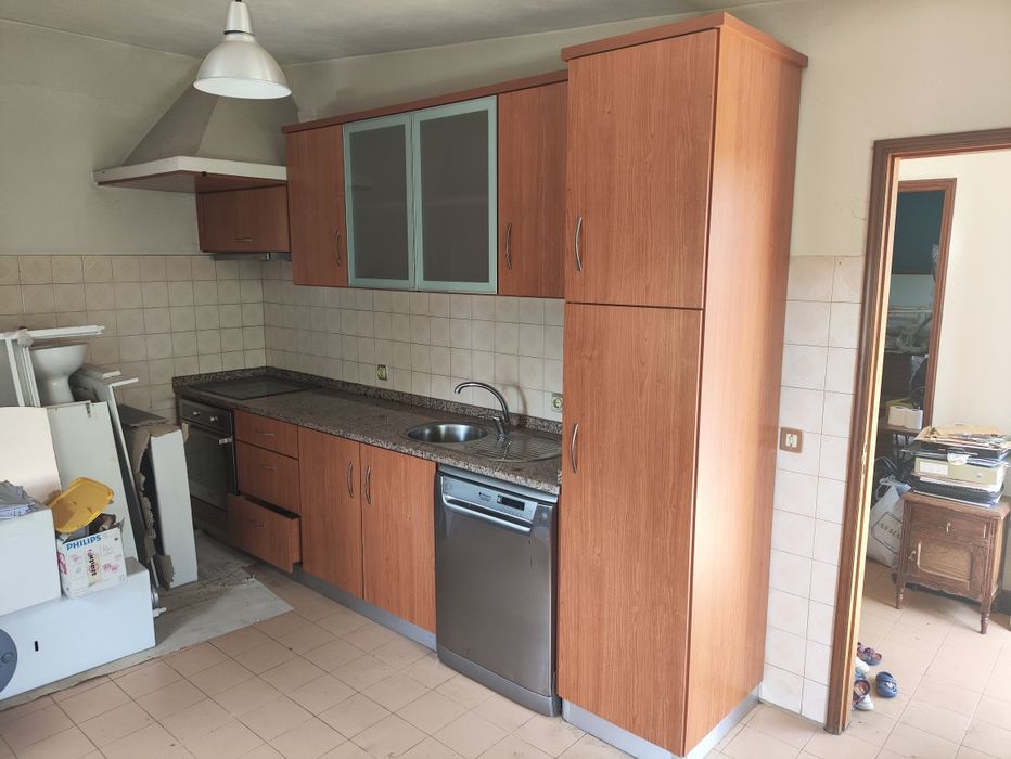 Cozinha em MDF folheada cerejeira