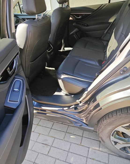 Subaru Outback 2020 року