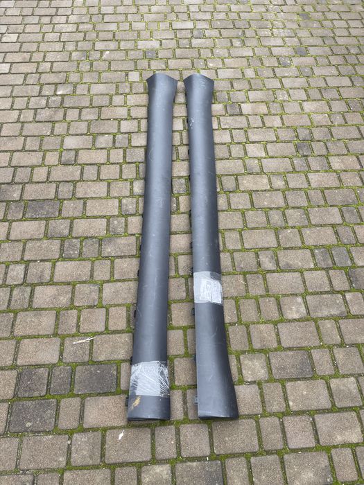 Tesla Model y оригінал молдинг порогу права ліва