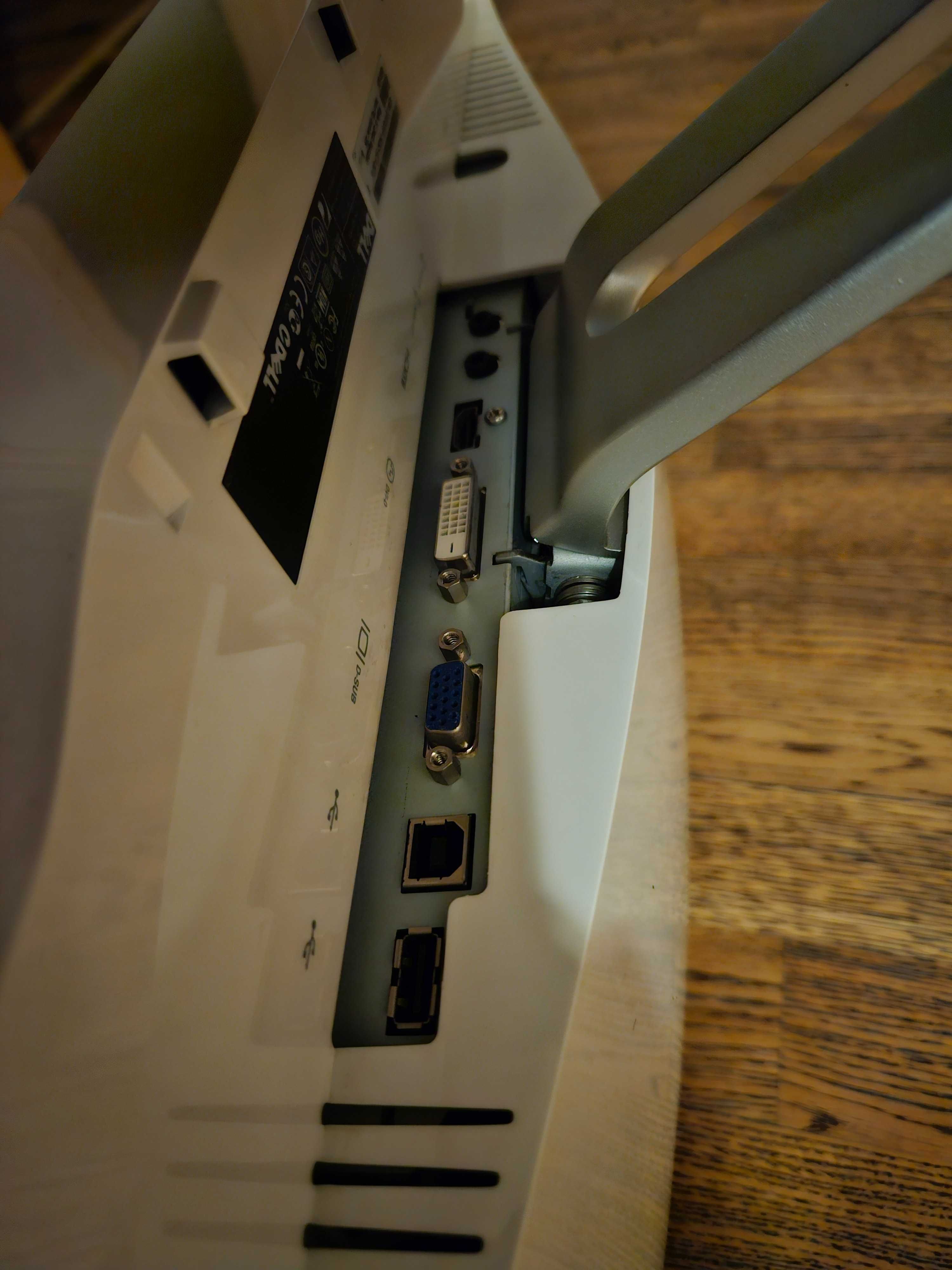 Monitor Dell SX2210Tb