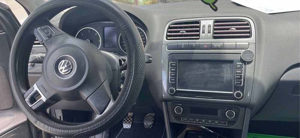 Volkswagen Polo 1.2 TDI 2012 - económico e impecável