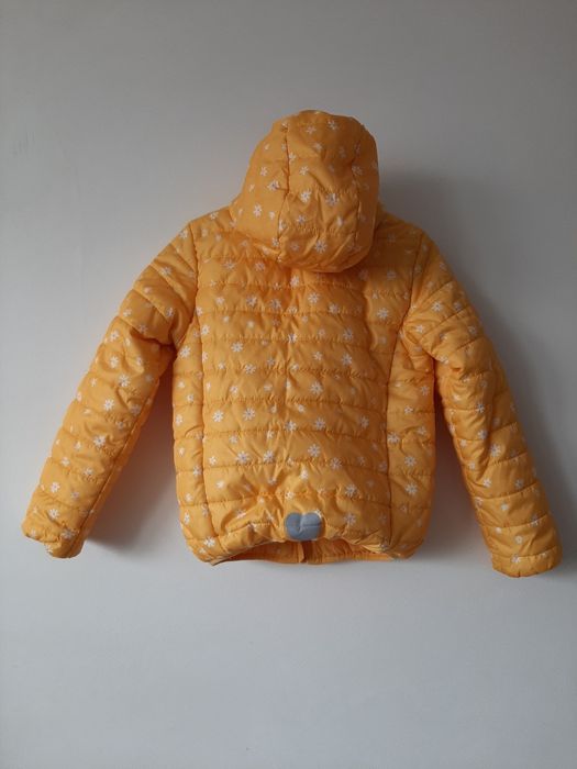 Kurtka pikowana "puchowka" 128 5.10.15  żółta kwiatki dziewczynka