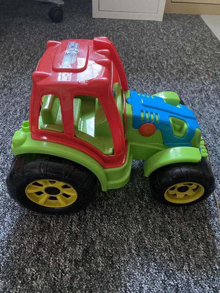 Traktor z przyczepą Raider Max