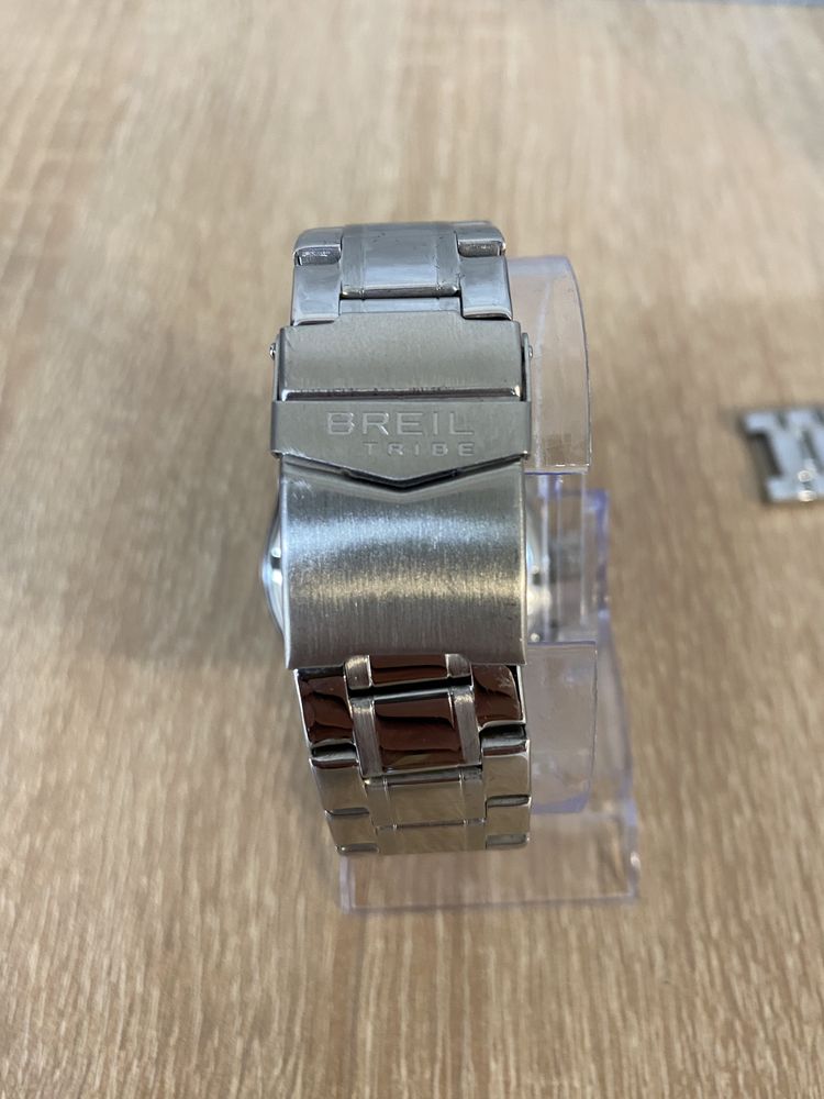 Zegarek męski Breil srebrny na  bransolecie EW0478