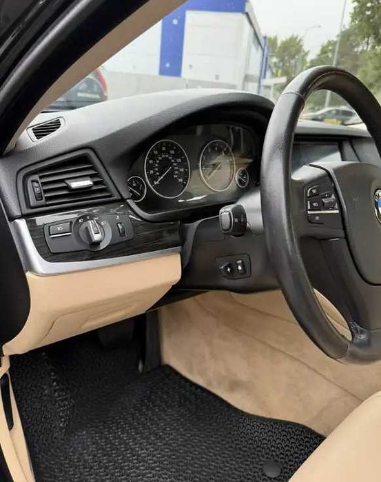 2013 BMW 5 F10 528