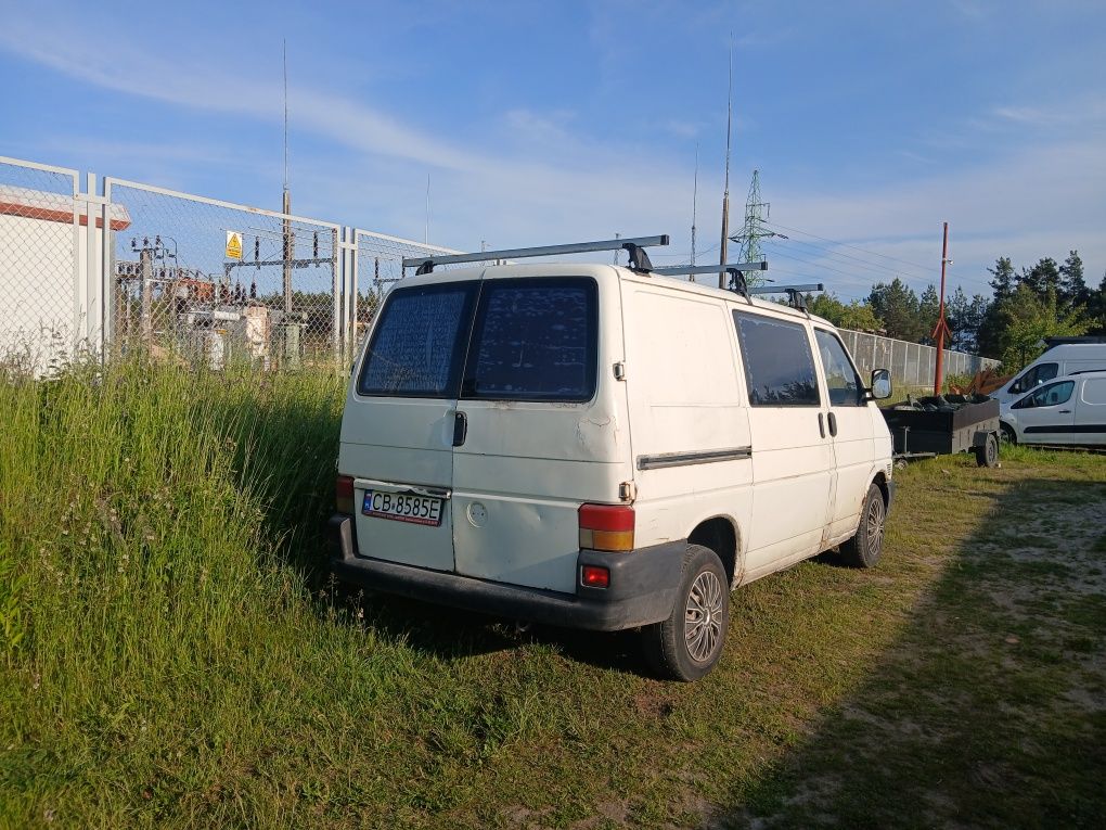 Vw Transporter 1.9 TD brygadówka 5 osobowa wspomaganie