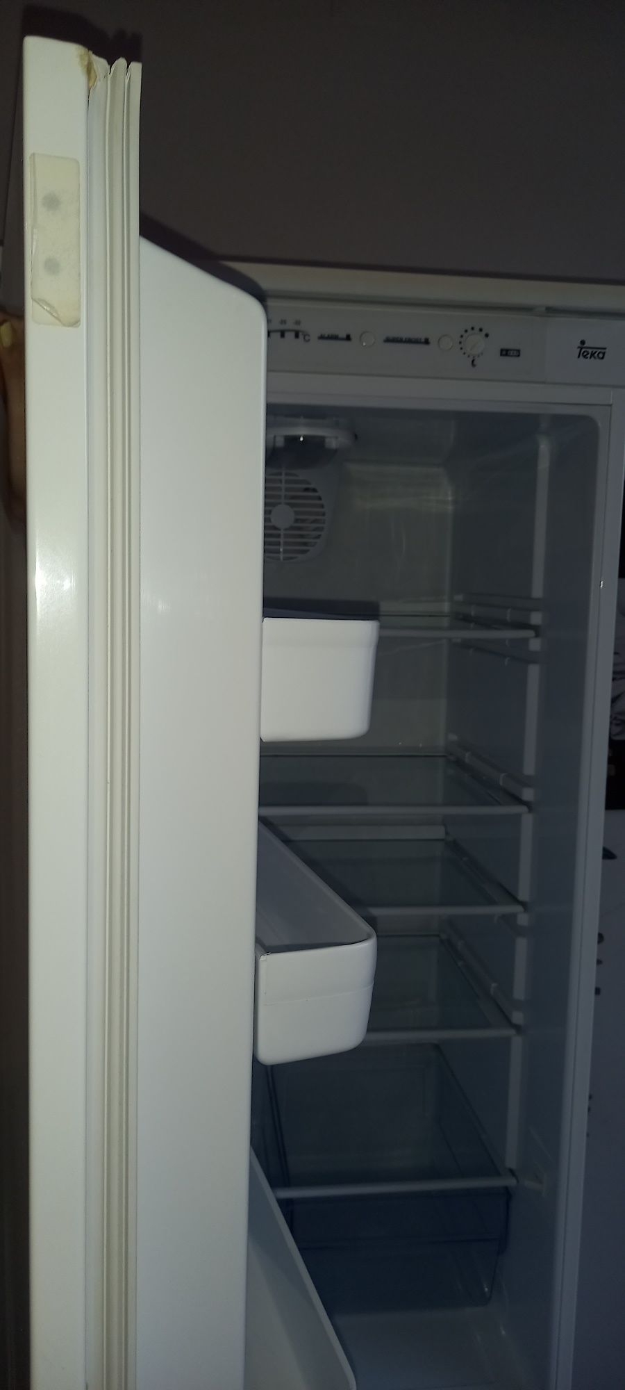 Frigorífico Encastrável Teka CI-340 – 260L – Excelente Estado