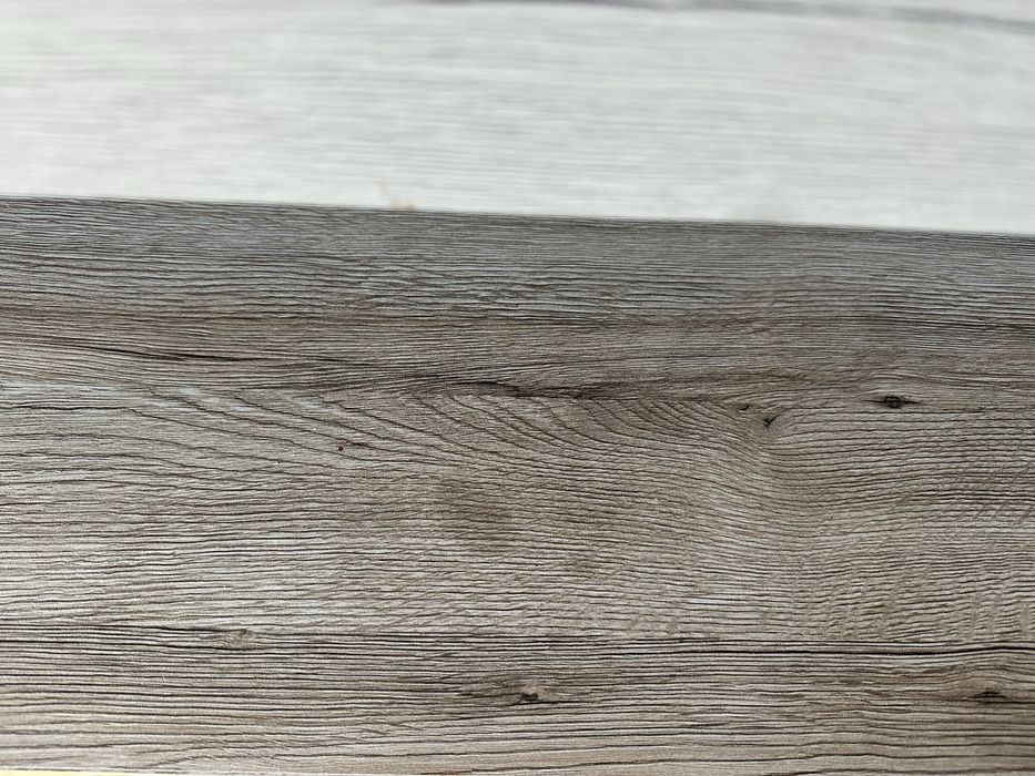 Комод з широкими шухлядами і тумби 2 шт. Має деякі недоліки