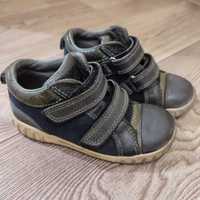 Дитяче демісезонне взуття 25 рр