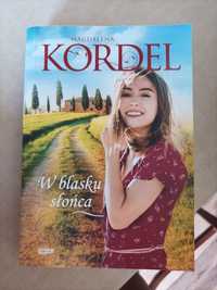 Książka: "W blasku słońca" Magdalena Kordel