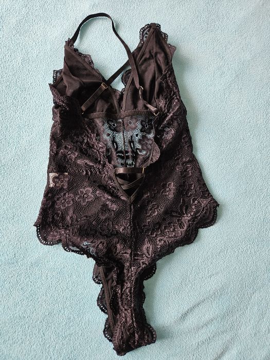 Seksowne, koronkowe body czarne NOWE