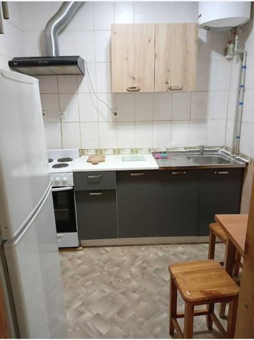 Сдам 2х комн квартиру м.Дворец Спорта в новострое