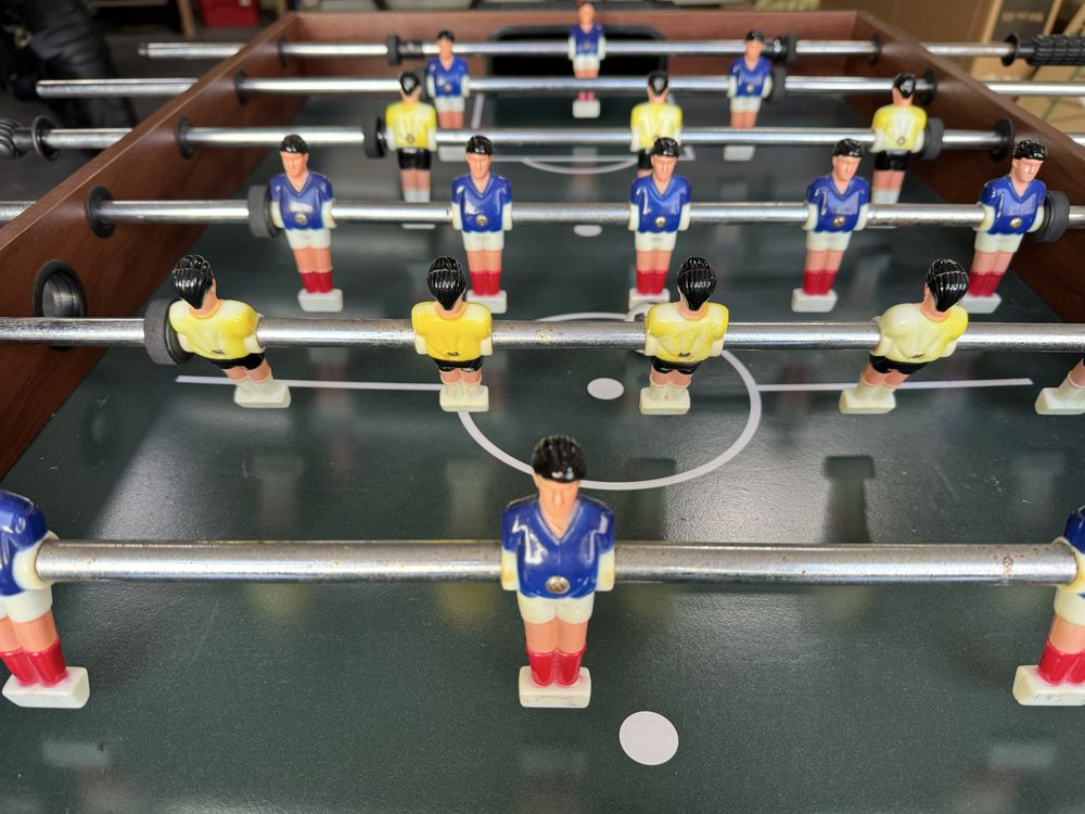 Mesa multi-jogos 4 em 1 com pés CB Games