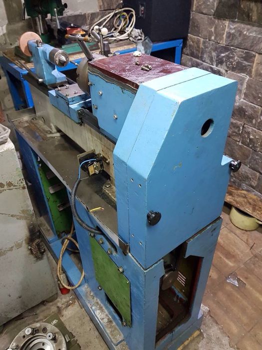 Токарный станок ТВ7