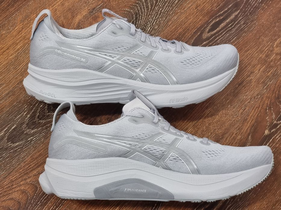 Оригінал 100% чоловічі кросівки asics gel kayano 32   euro 46.5