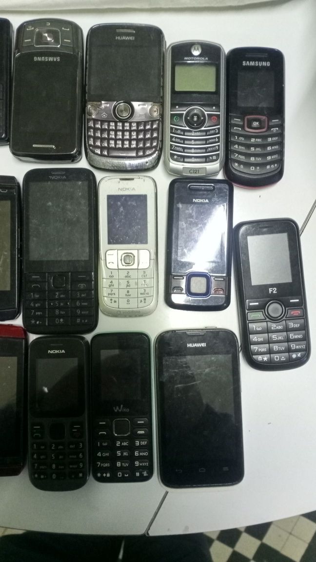 Vendo  tudo Nokia e Samsung