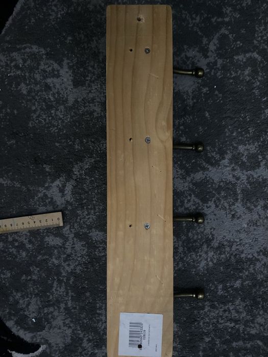 Деревяна  дизайнерська вішалка