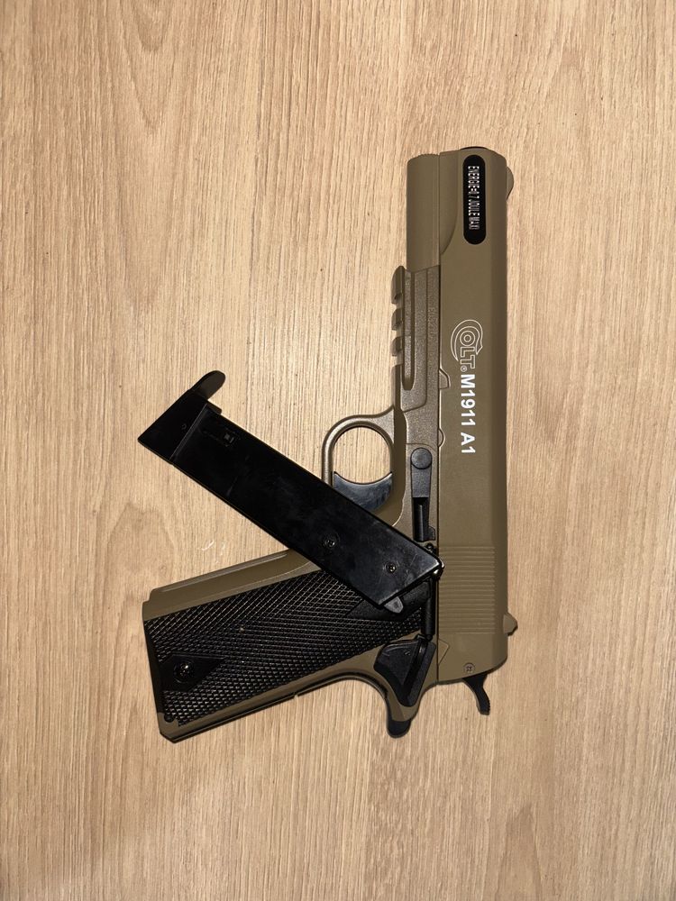 Pistola Airsoft Cybergun 1911 Full Metal | 345 FPS | Nova