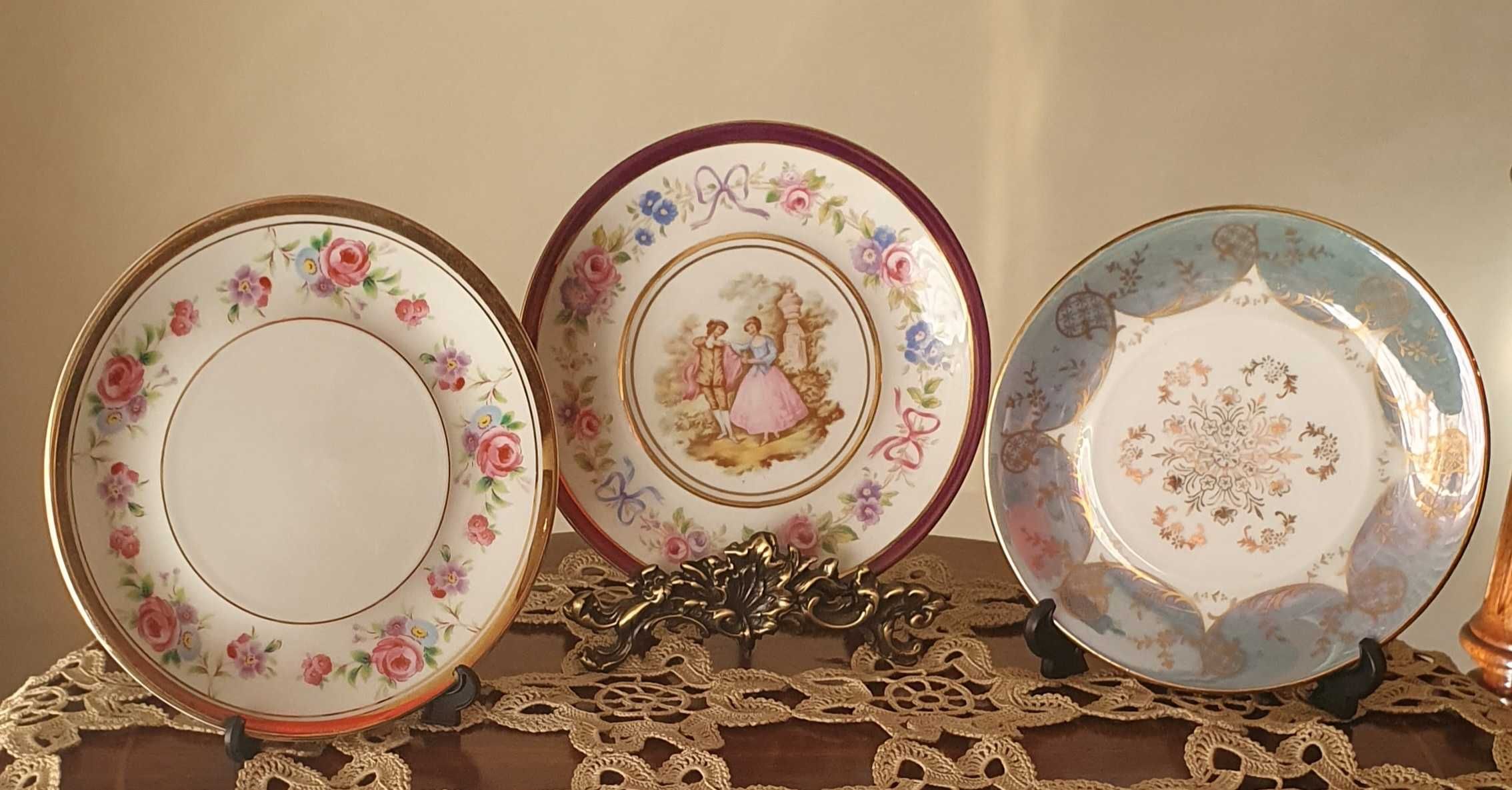 Conjunto de chávenas de porcelana Antiga da coleção O.H.C.