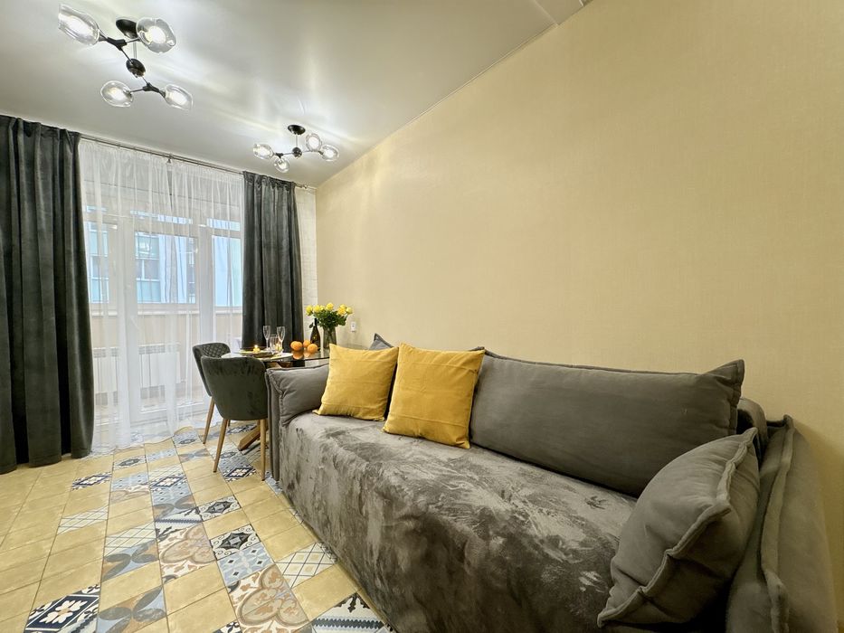 (8)Квартира подобово ЖК Рогатинський Люкс Центр Зоопарк новий ремонт