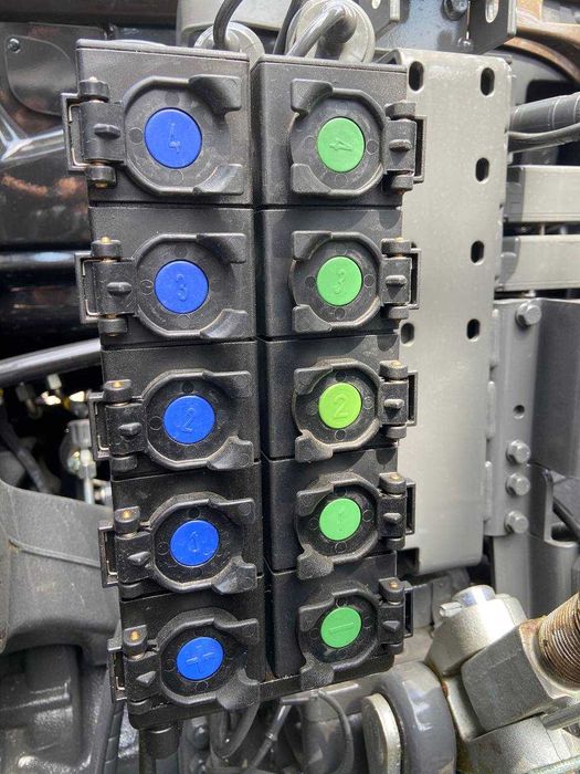 Трактор Valtra T235