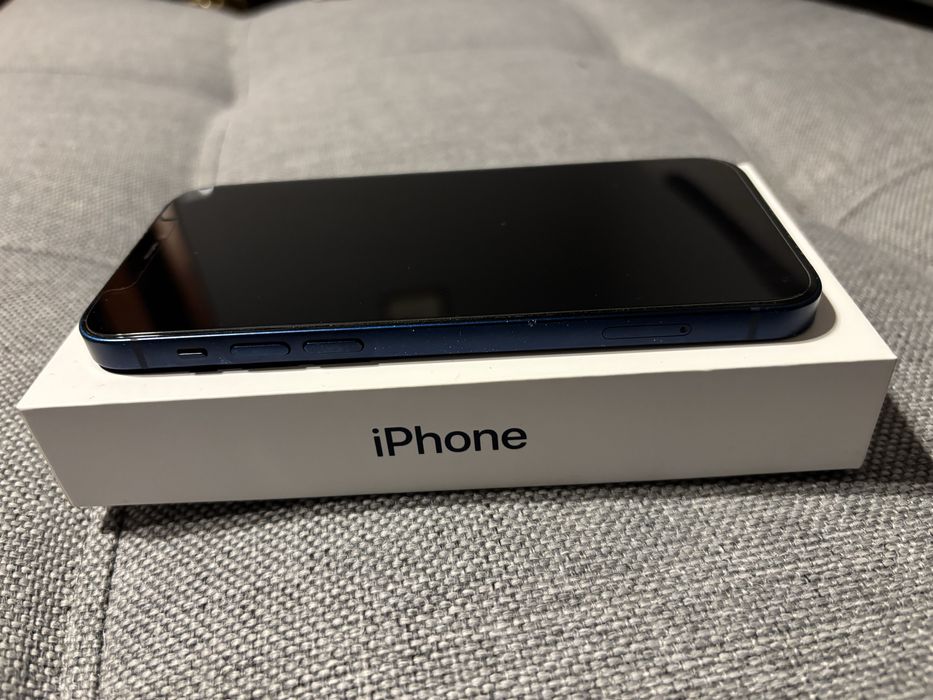 Iphone 12 z nową oryginalną baterią