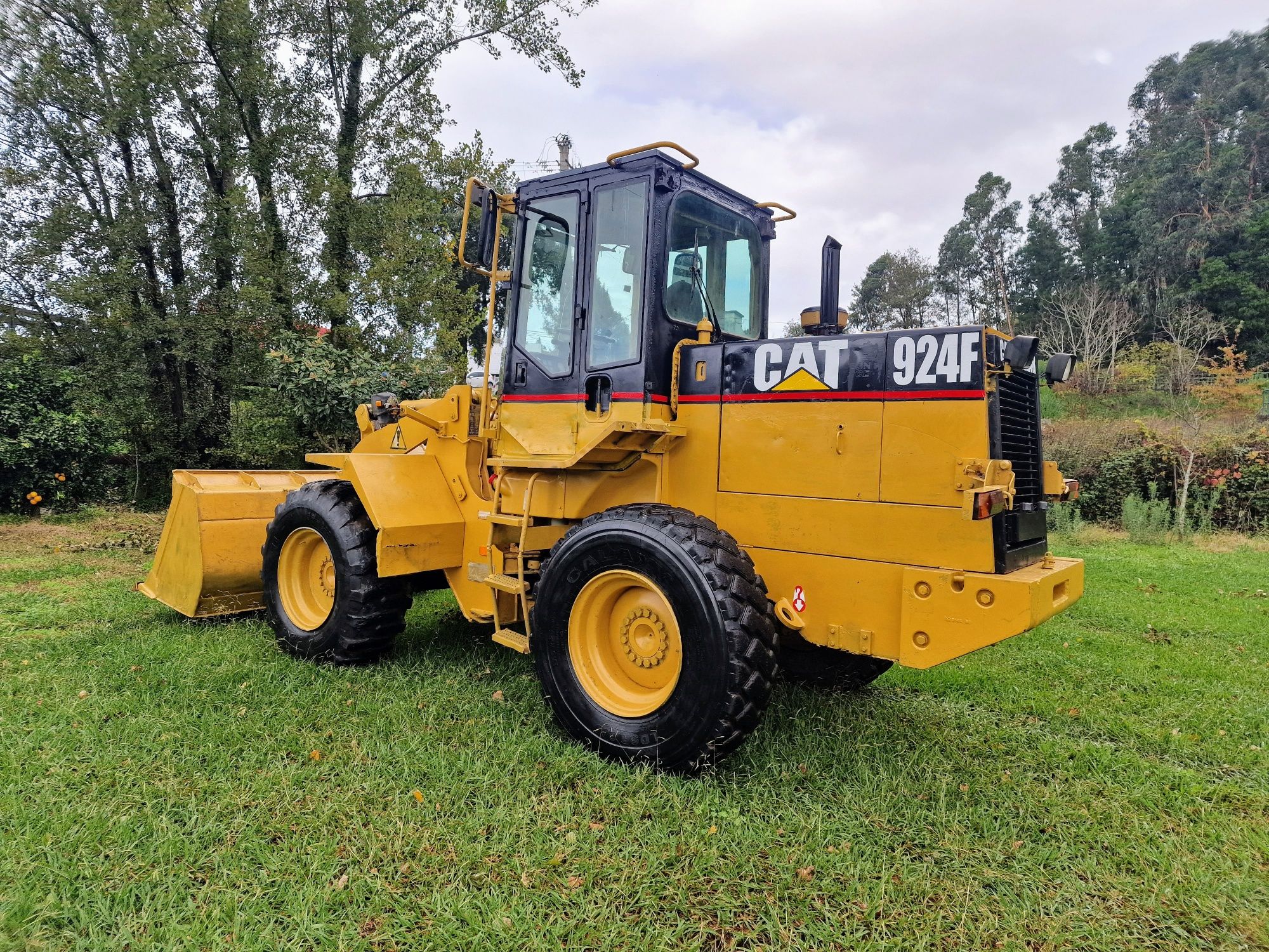 Pá carregadora caterpillar