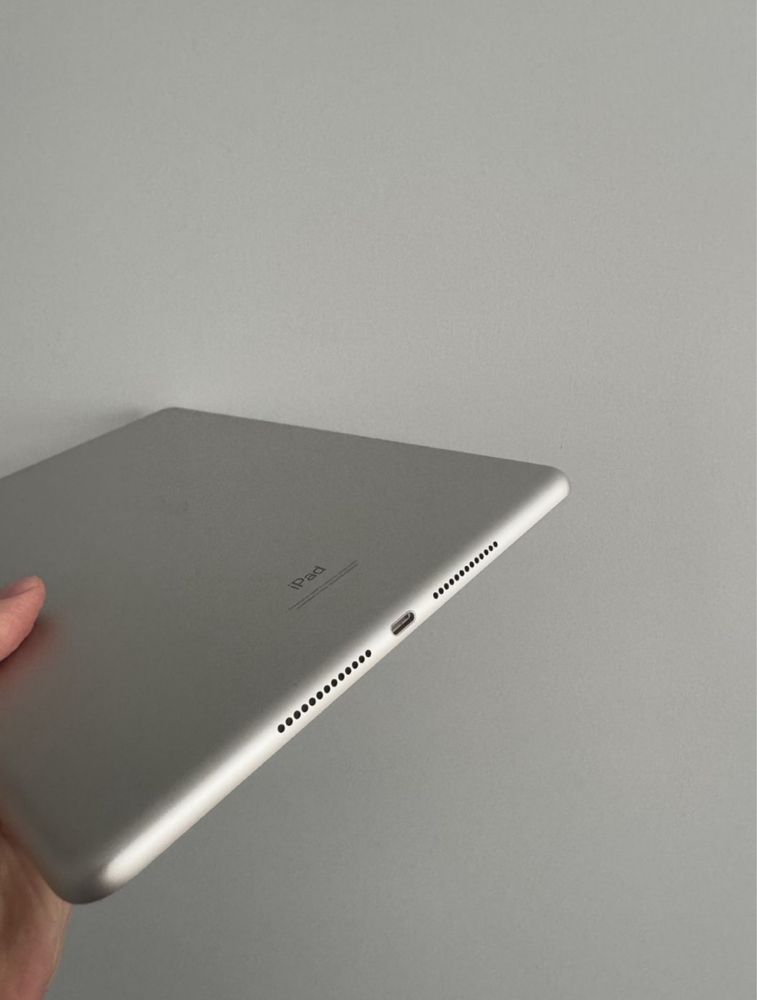 Планшет Apple iPad 9 2021 (Olx Доставка)
