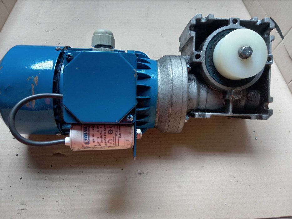 Motoreduktor do kotła na ekogroszek KWSP