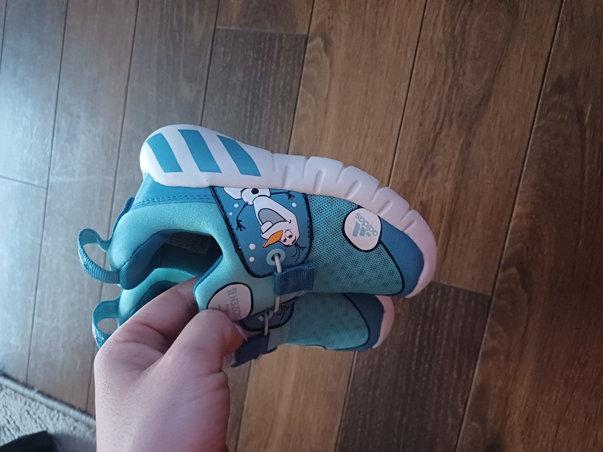 Buty kraina lodu z firmy adidas