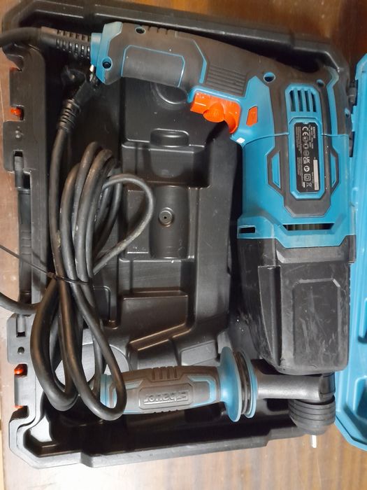 Erbauer Młotowiertarka SDS+ Plus 750W 3J + wiertła ,  walizka